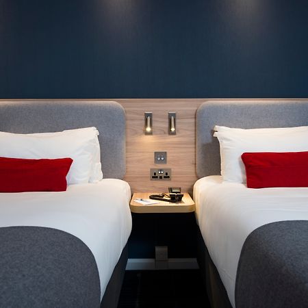 Holiday Inn Express London - Dartford By Ihg Exterior photo