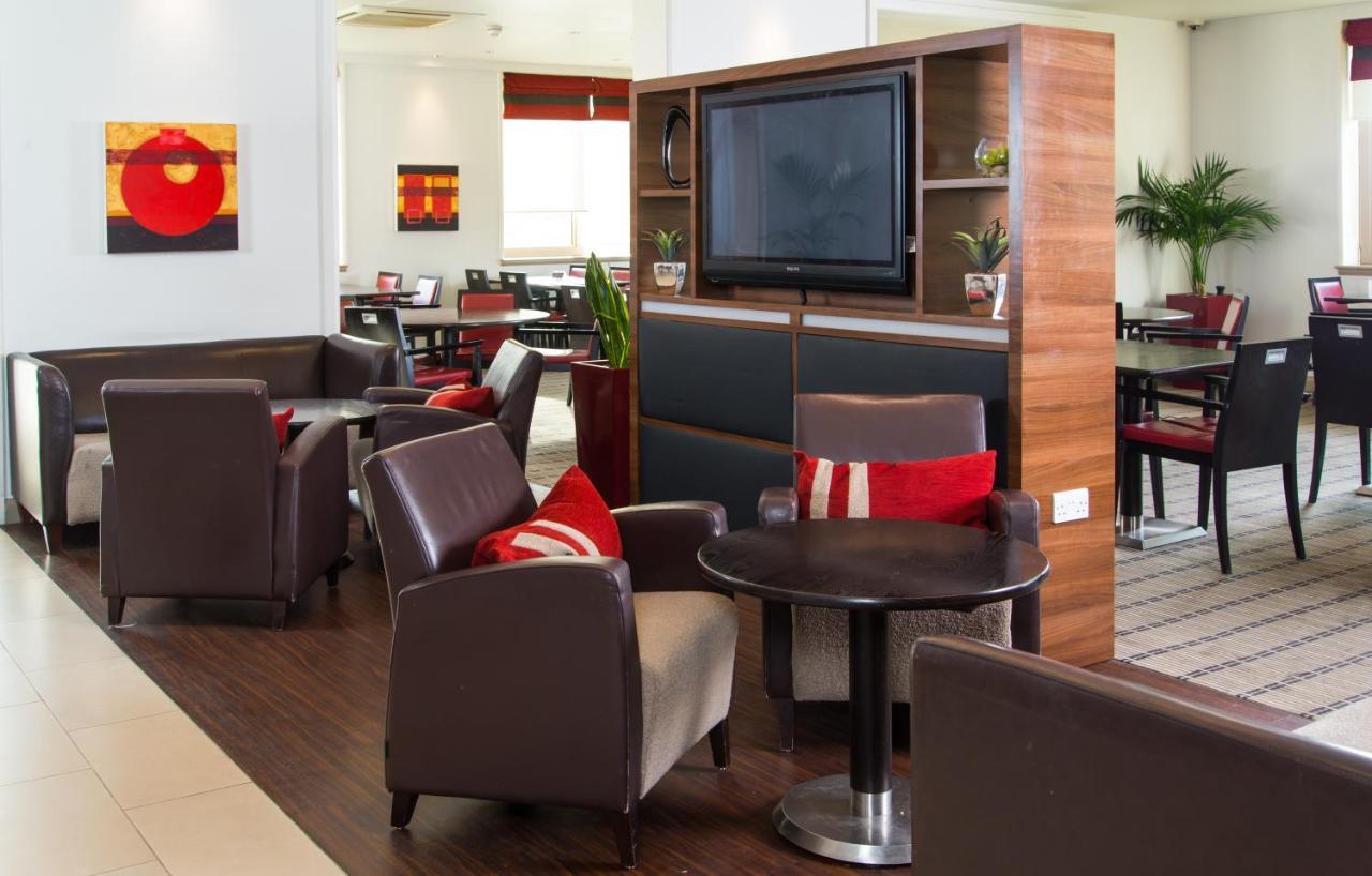 Holiday Inn Express London - Dartford By Ihg Exterior photo