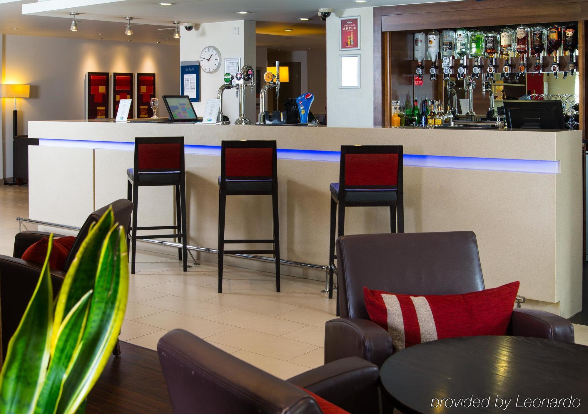 Holiday Inn Express London - Dartford By Ihg Exterior photo