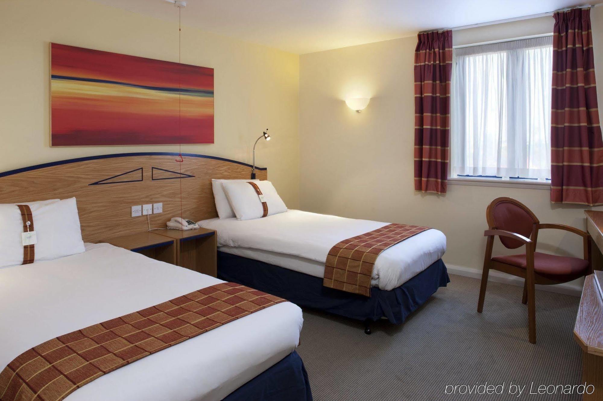 Holiday Inn Express London - Dartford By Ihg Room photo